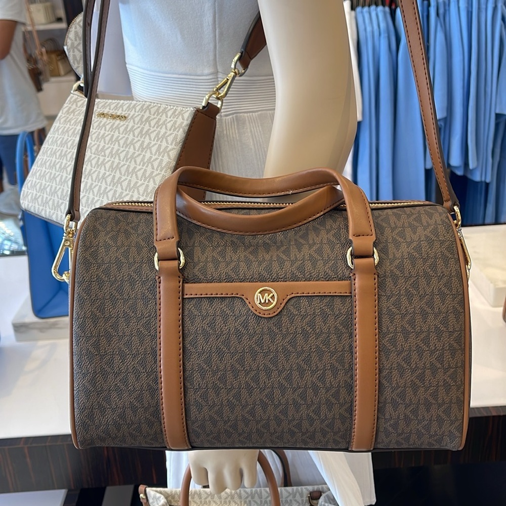 MICHAEL KORS JST TRAVEL MD DUFFLE SATCHEL SHOULDER CROSSBODY BAG MK BROWN
NWT - Picture 10 of 16